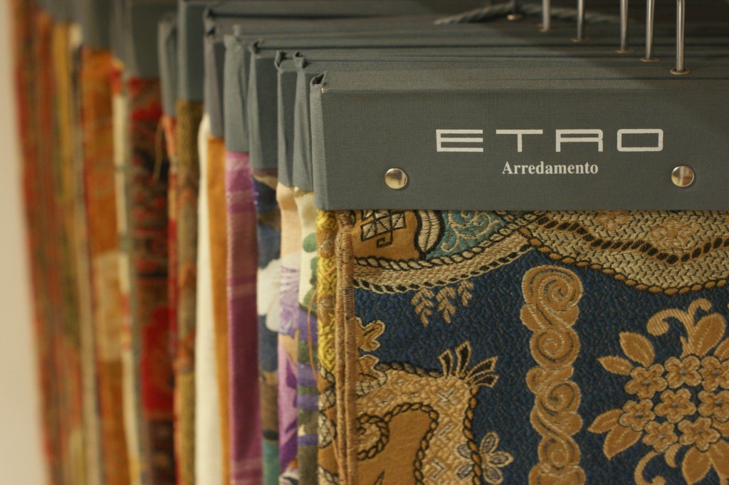 Etro colección textil para sofás Berto